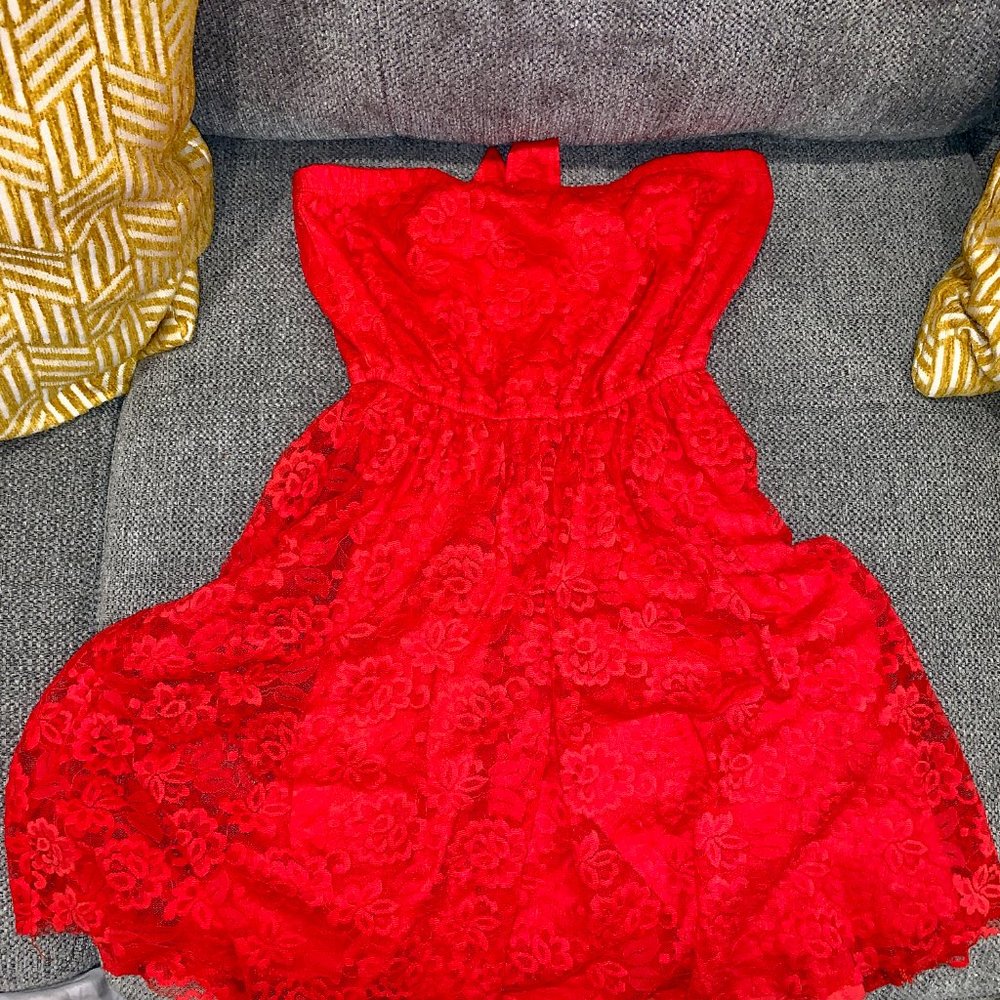 Hollister Strapless Lace Dress in Red Size S